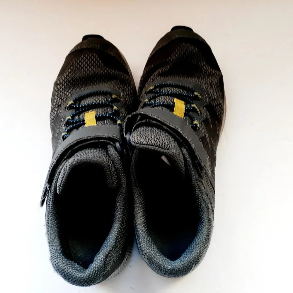 Merrell Boys Shoes Gray Nova 2 Trail Running Hiking 4.5